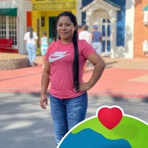 Meet your Posher, Esperanza